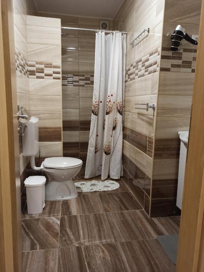Studio Apartments Una 科雷尼察 外观 照片